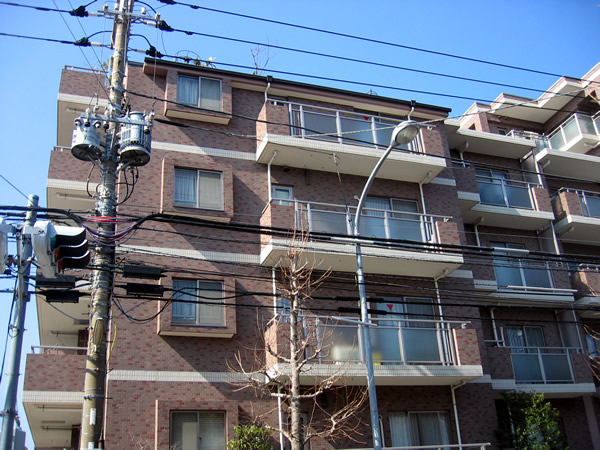 藤和シティホームズ市ヶ尾駅前の外観