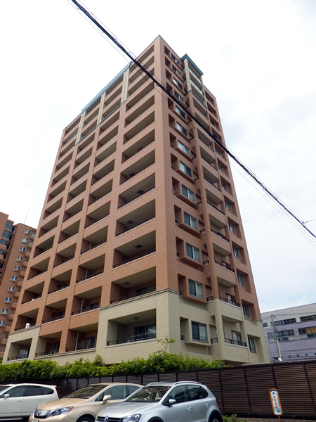 シティハウス中央林間ＥＡＳＴタワーの外観