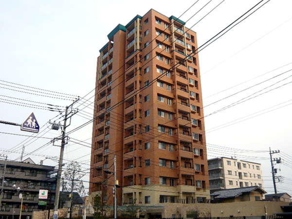 シティハウス中央林間ＥＡＳＴタワーの外観