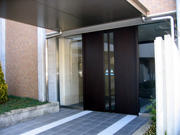 ドレッセ市が尾ラネイの外観