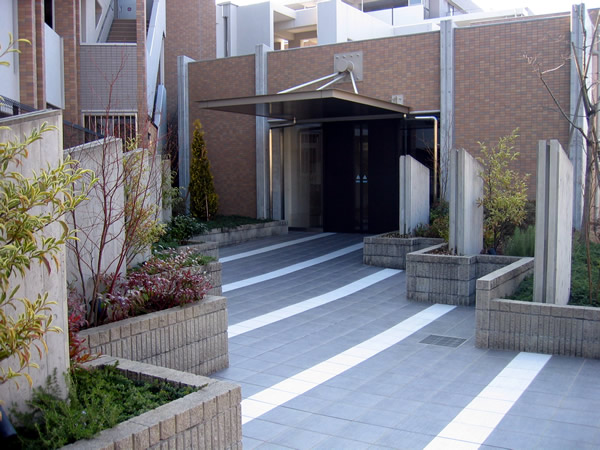 ドレッセ市が尾ラネイの外観