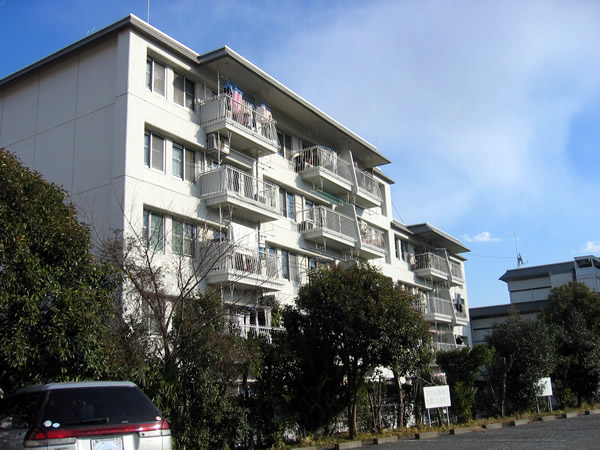 菱興青葉台第２マンションの外観