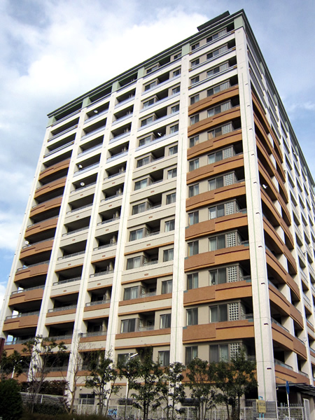 レアリス武蔵小杉の外観