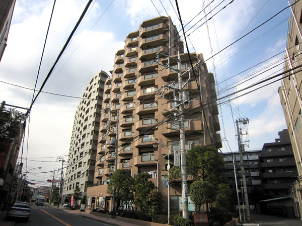 朝日パリオ武蔵小杉の外観