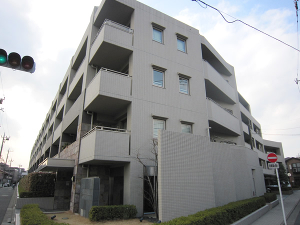 D'クラディアシーズンプレイスの外観