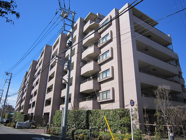 クリオ溝の口1番館の外観
