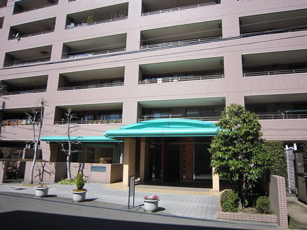 クリオ溝の口1番館の外観