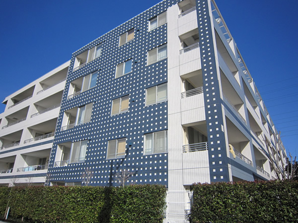 クレッセント武蔵新城センティアの外観