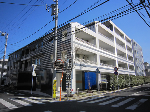 クレッセント武蔵新城センティアの外観