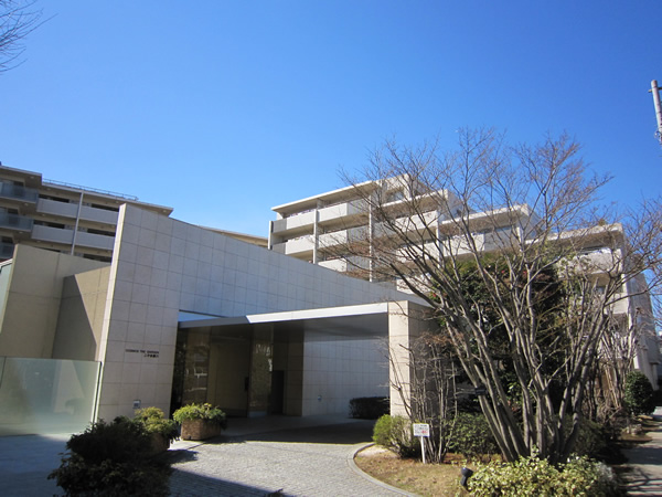 コスモザガーデン二子多摩川の外観