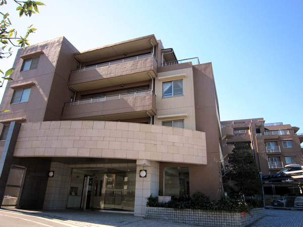 アルス溝口ヒルトップステージ2番館の外観