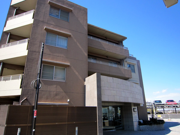 アルス溝口ヒルトップステージ2番館の外観