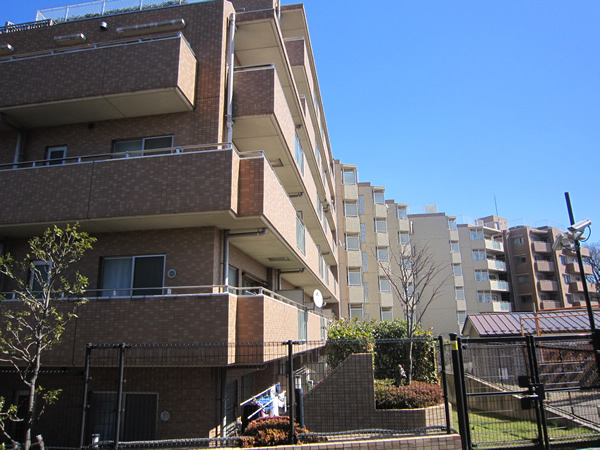 東急ドエルアルス溝口ヒルトップステージの外観