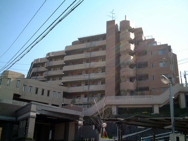 東急ドエルアルス溝口ヒルトップステージの外観