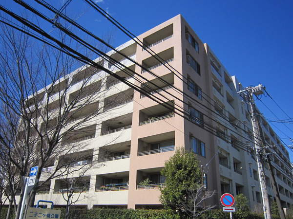 二子多摩川パークホームズビューパティオの外観