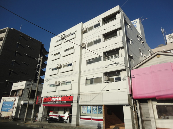 ライオンズマンション鶴間の外観