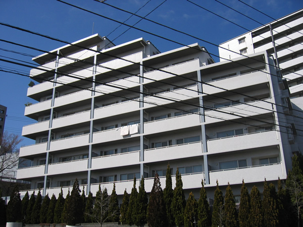 あざみ野パークハウスＢ棟の外観