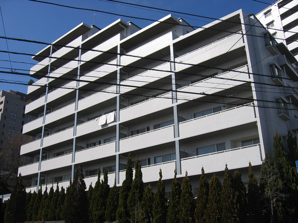 あざみ野パークハウスＢ棟の外観