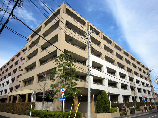 アルス武蔵小杉の外観