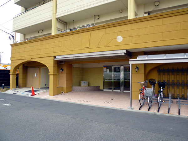 カインドステージ鶴間の外観