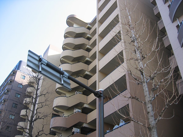 コスモ新横浜の外観