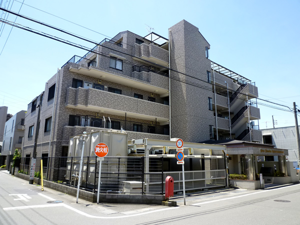 ライオンズマンション中央林間南の外観