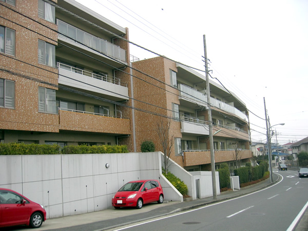 ヒューマンスクエアたまプラーザヒルテイジの外観