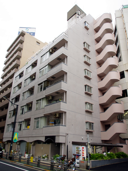 板橋区役所前ビューハイツの外観