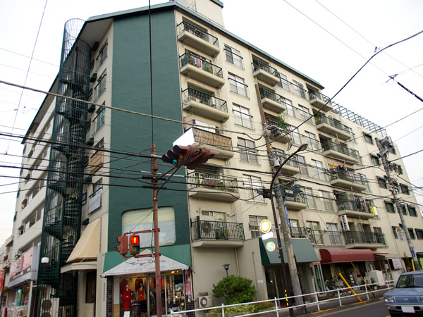 興栄マンションむさしのの外観