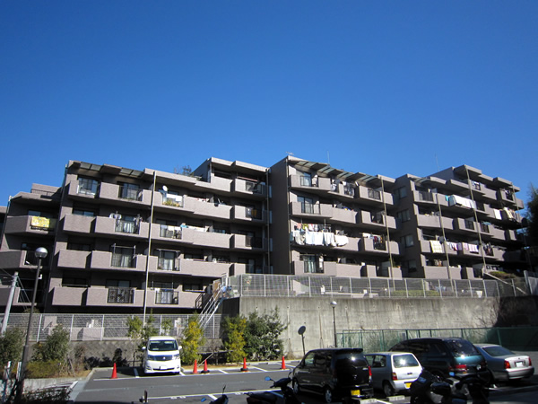 オセアン日吉台グリーンヒルズの外観