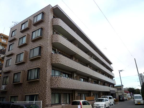 グランパーク南林間の外観