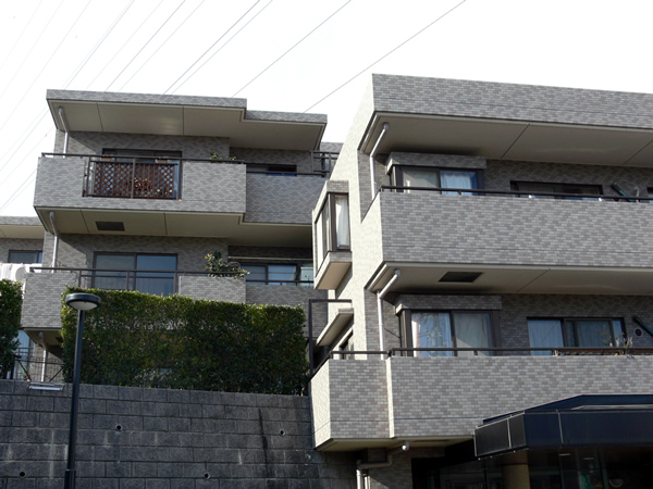 青葉台パークホームズ3番館の外観