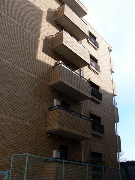 サンマンション青葉台ガーデンの外観