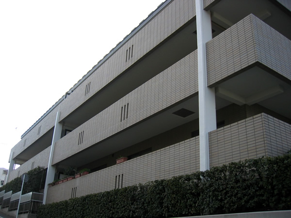 トースト青葉台の外観