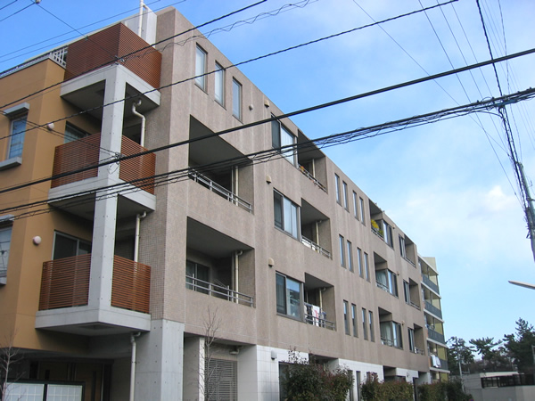 ディアクオーレ青葉台の外観