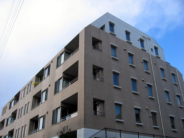 ディアクオーレ青葉台の外観