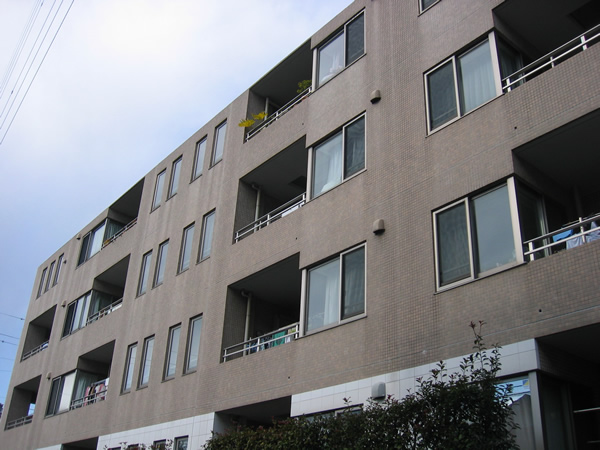 ディアクオーレ青葉台の外観