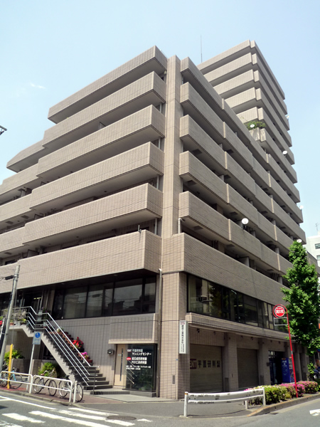 ゲオタワー池袋の外観