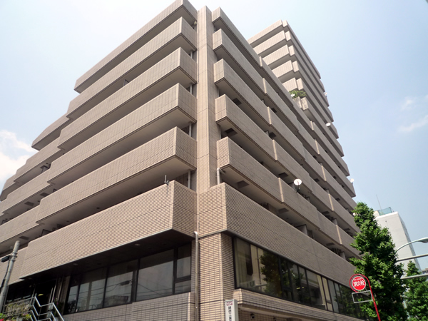 ゲオタワー池袋の外観