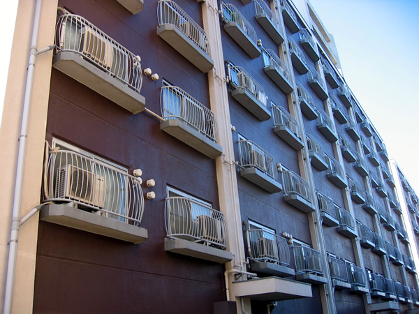 ルネ東林間Ｄ棟の外観