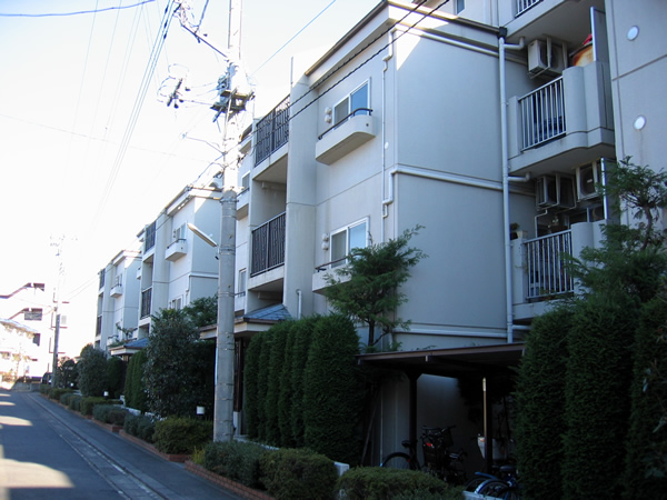 小田急東林間マンションの外観