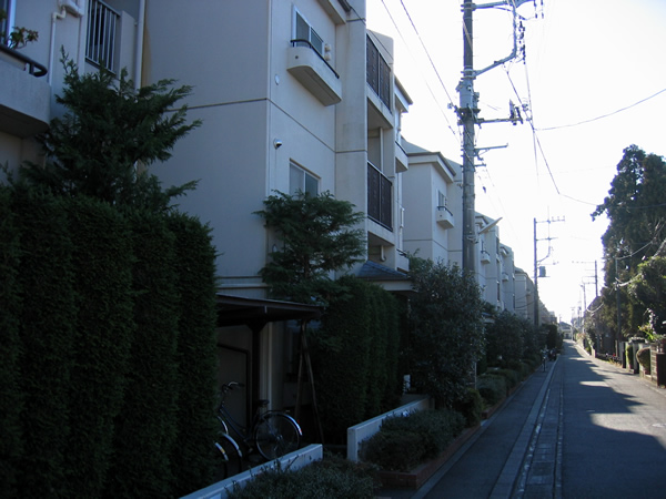 小田急東林間マンションの外観