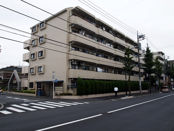 サンライズマンション河辺東の外観