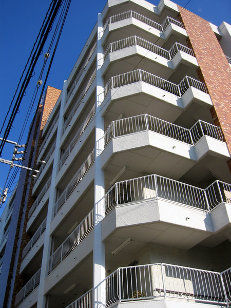 南林間パールハイツの外観