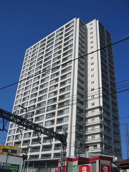 アトラスタワー向ヶ丘遊園の外観