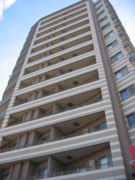 クレストフォルム金町ビューフォートの外観