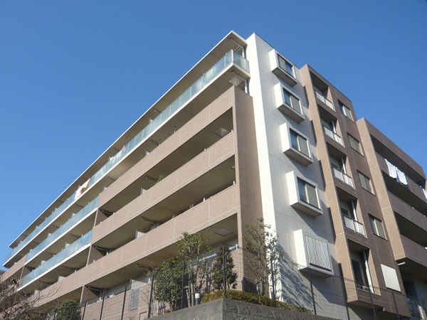 ルイシャトレつきみ野ルナカーサの外観