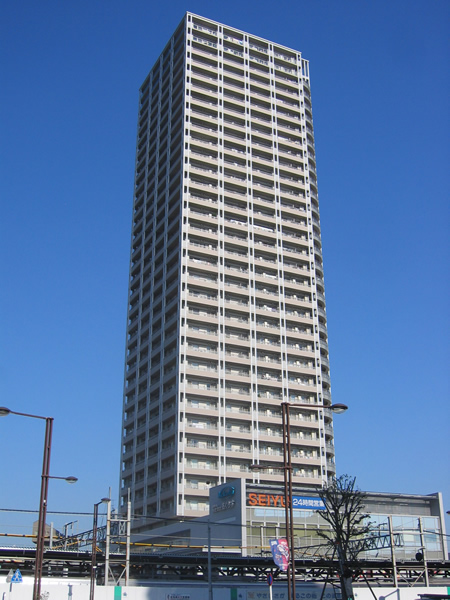 グランタワー調布国領ルパサージュの外観