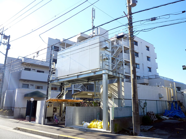 大和南パークホームズの外観