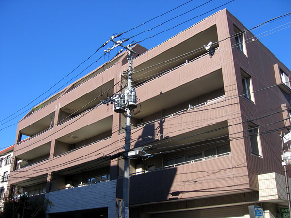 プレールロヴェ美しが丘の外観